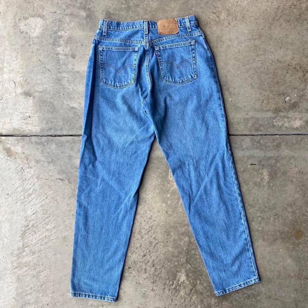 Vintage 90s Levi’s 550 made in usa red tab denim jeans. 100% cotton.